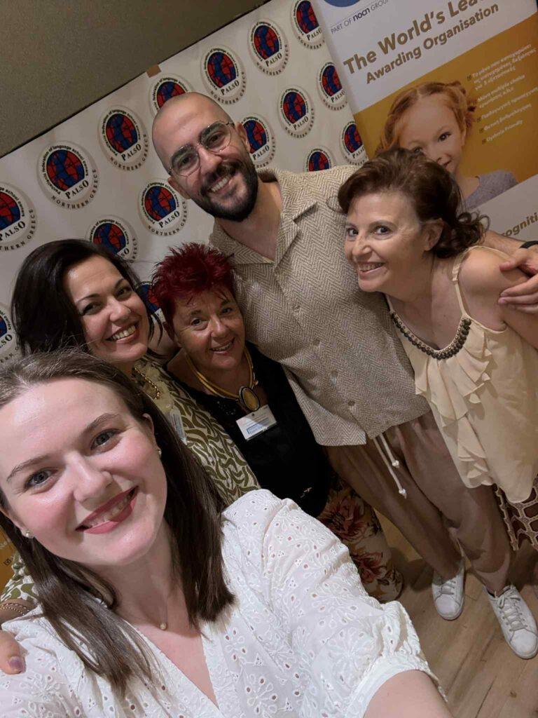 Messenger creation A69C8F23 0C3F 43EF BDF5 F65C2FCDDD34