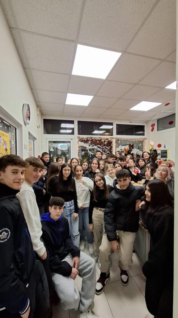 IMG 0ff638d914a46955d398252e26c2b027 V