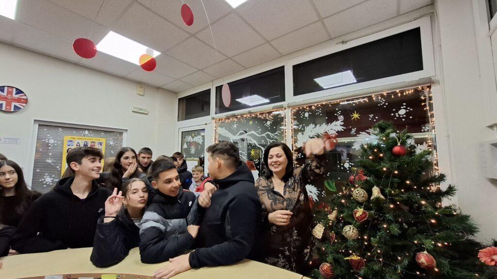 IMG 108f386546cb440cc1956d5ae631254a V