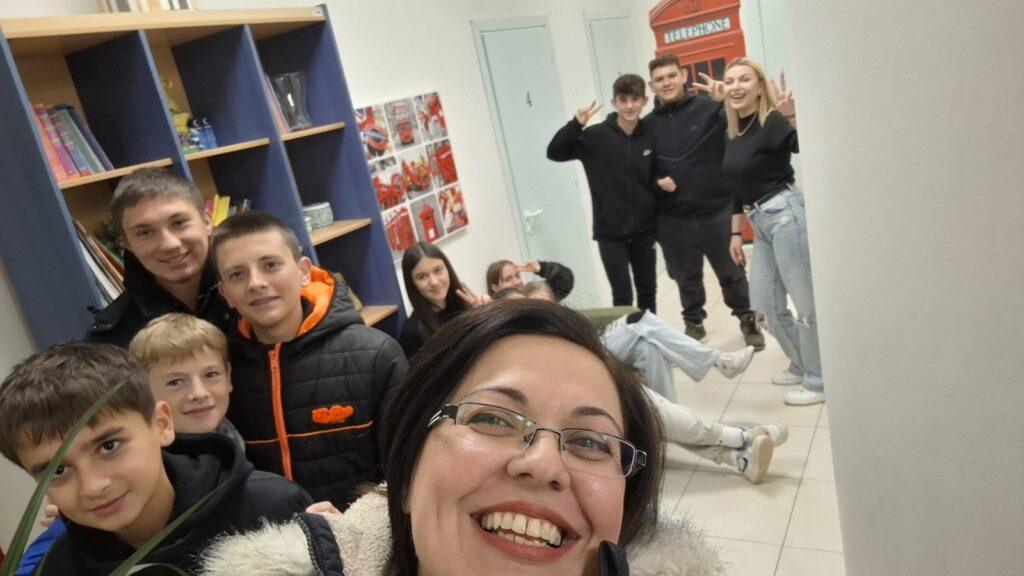 IMG 64f75f24afd53cfba949d11dfe5f4965 V